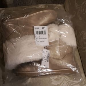 The Children's Place Gold Fur Boots  NWT